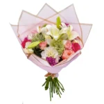Bouquet Lys & Romance avec lys blancs et roses fraîches – création florale élégante par Fleuriste Marrakech