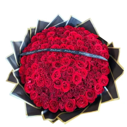Bouquet géant de roses rouges premium en forme de sphère – Infini Rouge