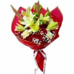 Harmonie Royale - Bouquet de roses rouges et lys blancs par Fleuriste Marrakech